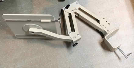 Photo of free Desktop Monitor Arm (Maynard) #1
