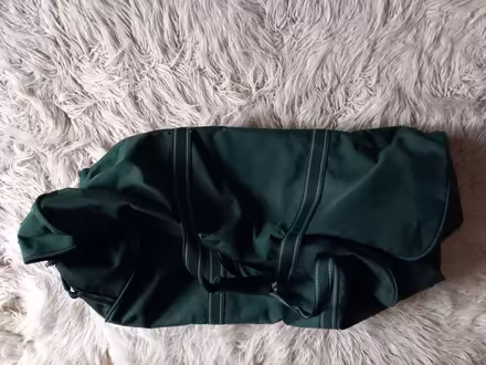 Photo of free Holdall bag with a long shoulder strap. (Moorlands LA1) #1