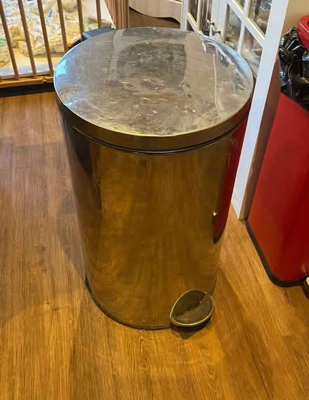 Photo of free Pedal bin (Haddenham HP17) #1