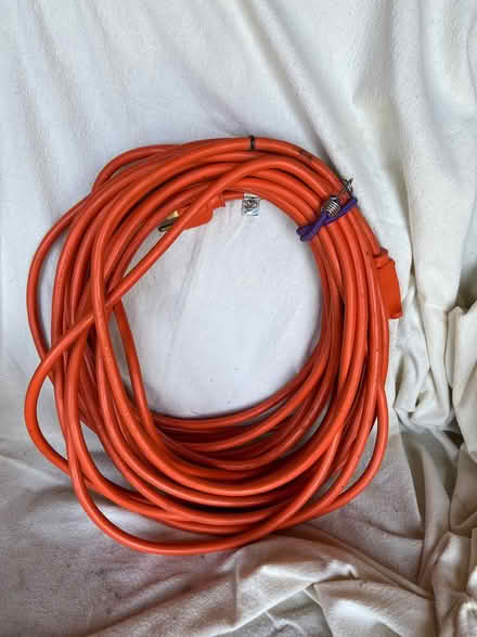 Photo of free Heavy duty outdoor power cord (Clearlake Oaks) #1