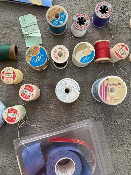 Photo of free Sewing kit (Nr Fresh Pond & Mt Auburn Cem.) #2