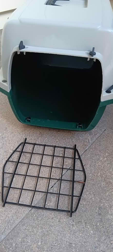 Photo of free Cat basket (West Greenwich SE10) #2