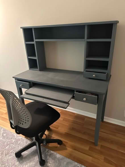 Photo of free Regifting Desk & Chair (Romeoville) #2
