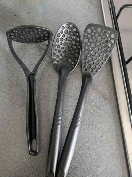 Photo of free Small kitchen items (Carntyne G32) #1