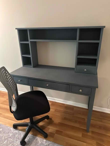 Photo of free Regifting Desk & Chair (Romeoville) #1