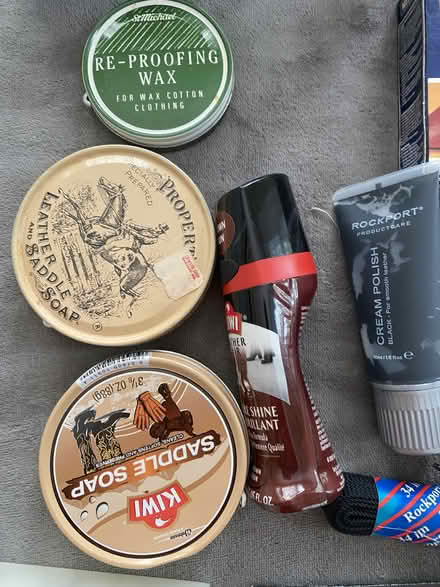 Photo of free Shoe care kit (Nr Fresh Pond & Mt Auburn Cem.) #2