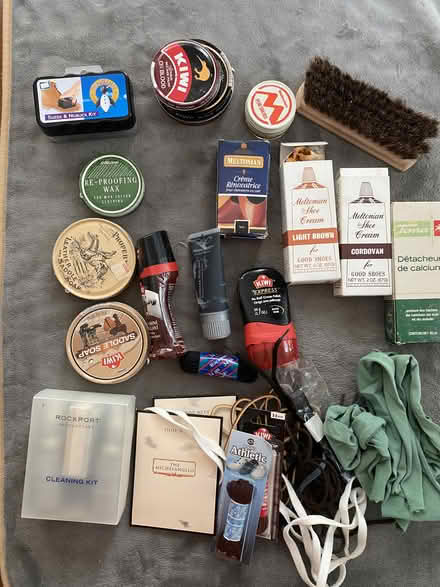Photo of free Shoe care kit (Nr Fresh Pond & Mt Auburn Cem.) #1