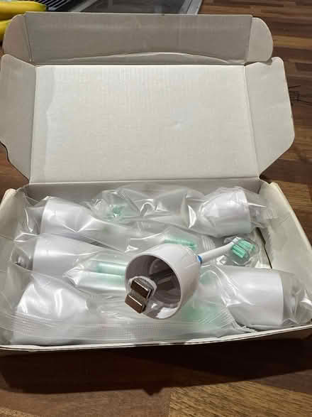 Photo of free Toothbrush heads for sonicare (Hillsmere) #2