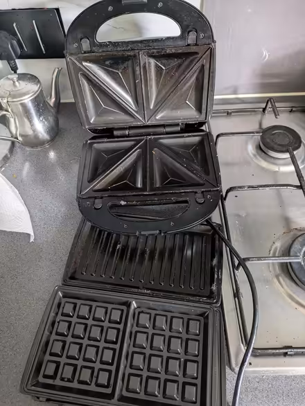 Photo of free Sandwich maker (Carntyne G32) #2