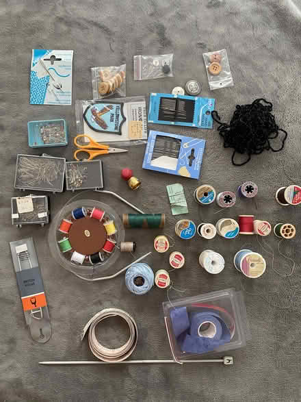Photo of free Sewing kit (Nr Fresh Pond & Mt Auburn Cem.) #1