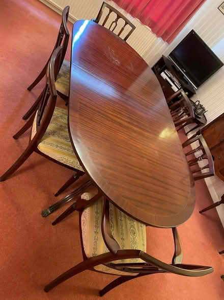 Photo of free Dining Table (Barrow upon Soar LE12) #1