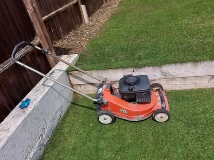Photo of free Lawnmower - petrol (Wycombe HP13) #4