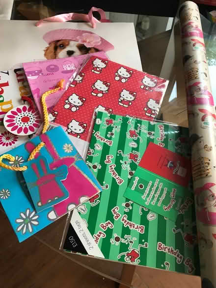Photo of free Wrapping paper and gift bags (New England Quarter BN1) #1