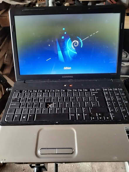 Photo of free Old Compaq Presario CQ60 laptop running Linux (Apley TF1) #1