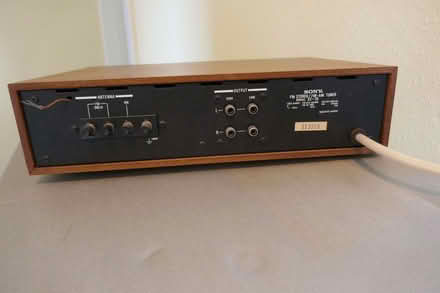 Photo of free SONY 70 AM/FM stereo Tuner (Arnold NG5) #1