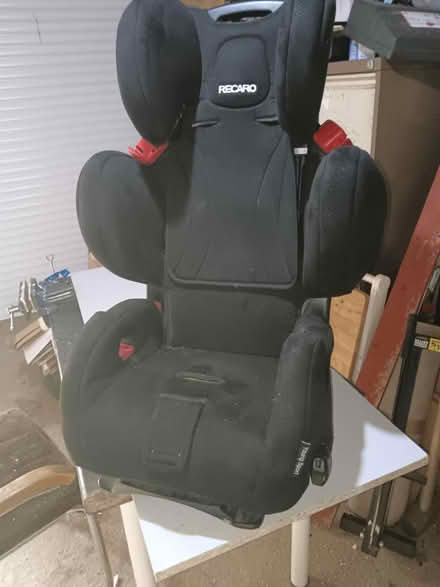 Photo of free Child car seat (MK42) #1