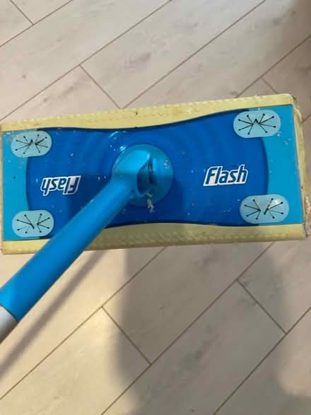 Photo of free Flash speed mop (Stockwell) #1
