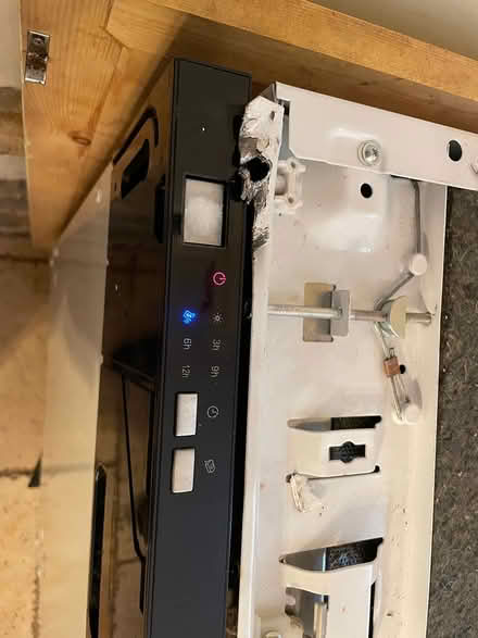 Photo of free Slimline integrated dishwasher (OL5 Mossley) #3