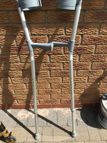 Photo of free Crutches (Nr Charnwood college LE11) #1