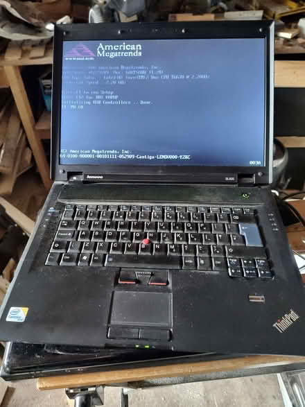 Photo of free Old Lenovo SL500 laptop running Linux (Apley TF1) #1