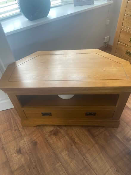 Photo of free TV solid oak TV Stand (Basildon SS14) #1