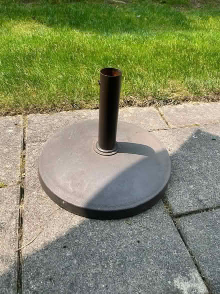 Photo of free Umbrella Stand (Clinton/Berlin Line) #1