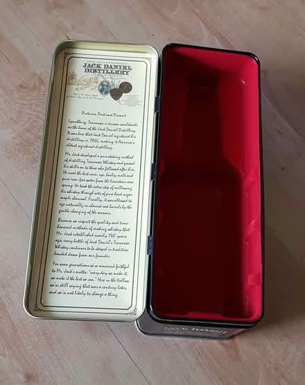 Photo of free Jack Daniel's Whiskey Tin (Cutteslowe OX2) #2