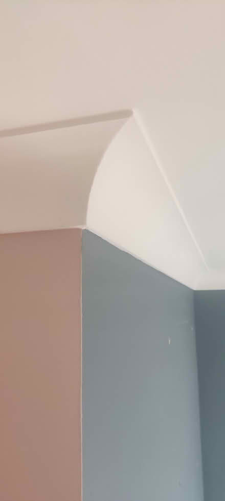 Photo of 1.5m of white coving (Great Denham MK40) #1