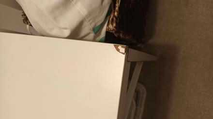Photo of free White table/desk (SW11) #3
