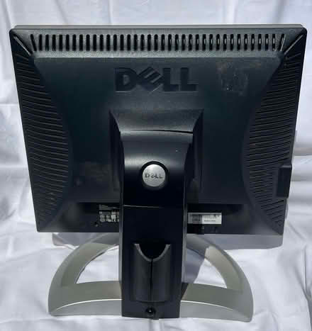 Photo of free Dell 17" Flat Panel Monitor for your computer (Hayes UB3) #3
