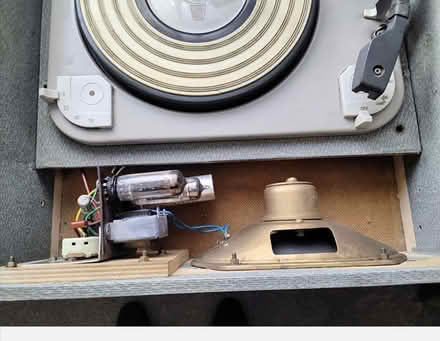 Photo of free Vintage valve record player (Redbourn AL3) #3