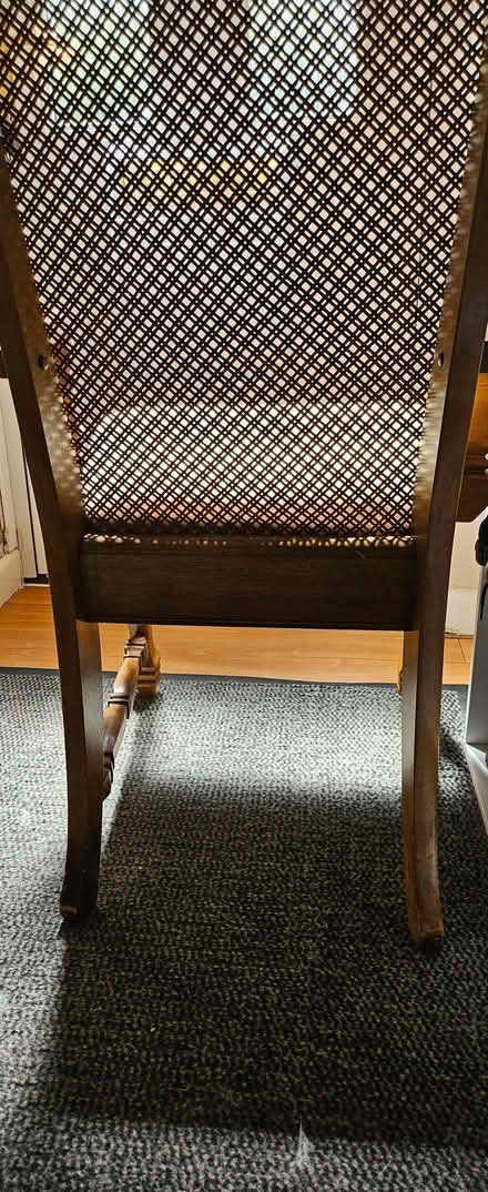 Photo of free Large table and 6 chairs (Torre TQ2) #2