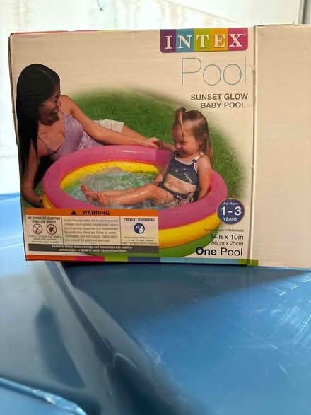 Photo of free Inflatable baby pool (Herndon near McNair ES) #1