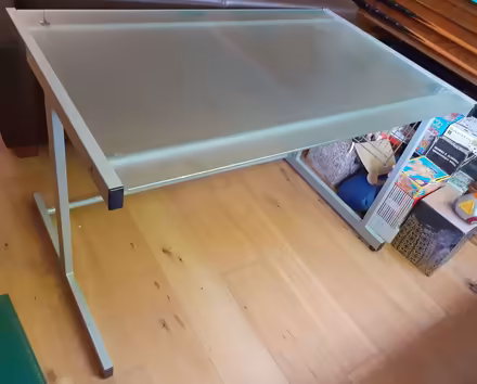 Photo of free Glass topped desk (Lower Shiplake RG9) #1