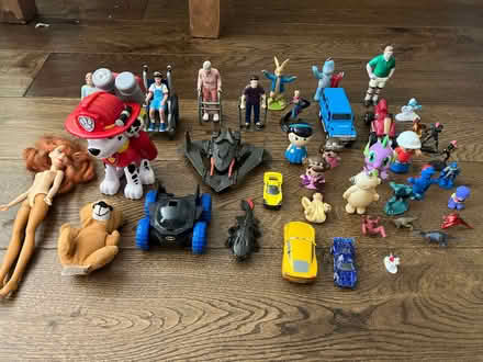 Photo of free Mixed lot of toys - figurines, cars, animals (Oakwood LS8) #1