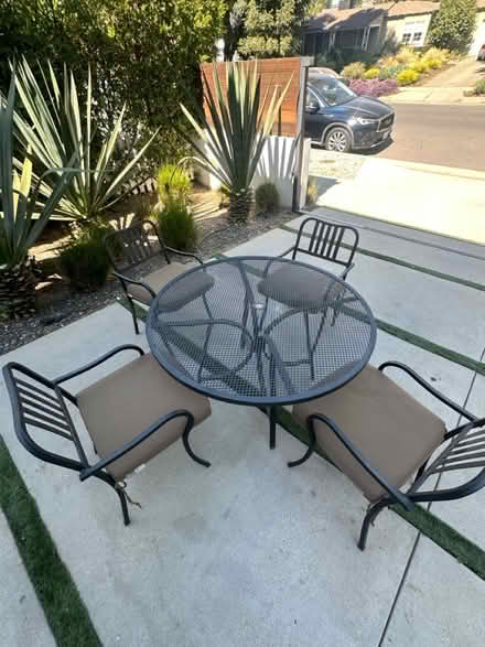 Photo of free Outdoor table ser (Studio City CA) #1