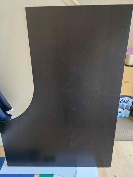 Photo of free Desk (FK8) #1
