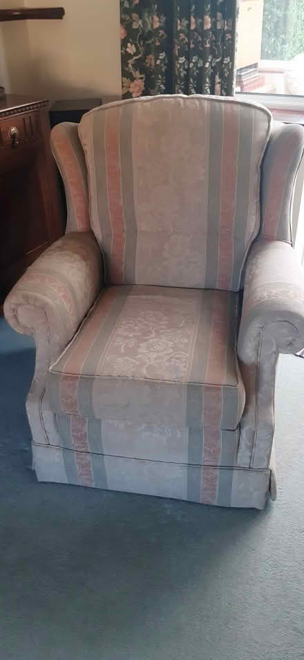 Photo of free 3 seater sofa and 2 armchairs (Godstone) #4