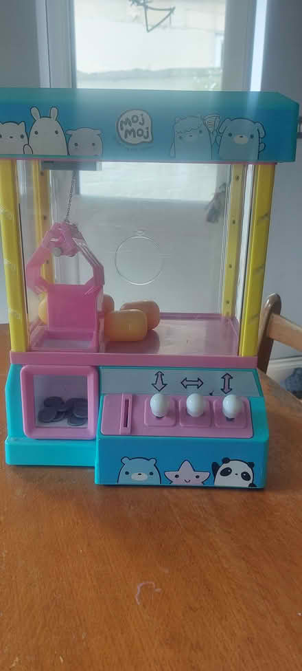 Photo of free Childs arcade claw game (Ba1 3DJ) #1