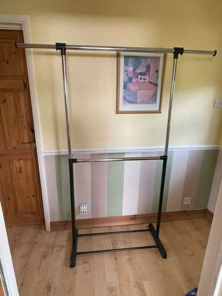 Photo of free Clothes Rail (TN25) #1
