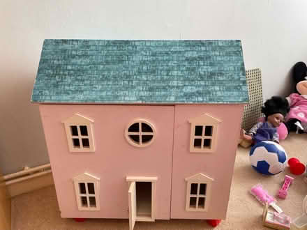 Photo of free Doll's house (Widford CM1) #1