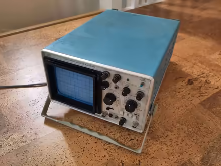 Photo of free 15MHz single beam analogue oscilloscope (CRO) (St Ives PE27) #2