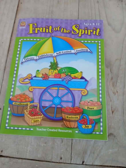 Photo of free religious resources to use with groups of young children (Loosley Row HP27) #3