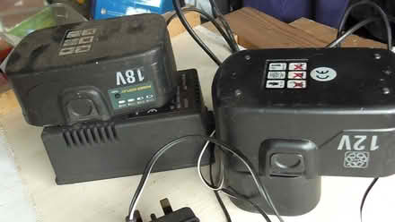 Photo of free 12V & 18V battery & chargers (St Albans AL4) #1