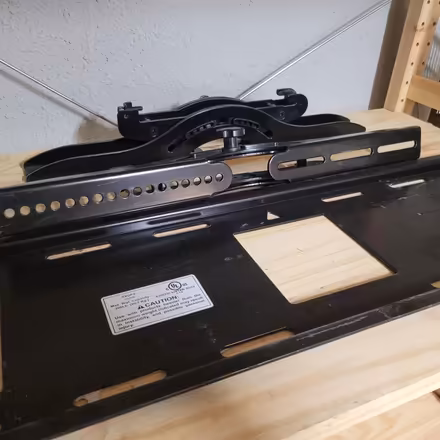 Photo of free TV wall mount heavy duty (200 lbs) (Bloomfield Township, Michigan) #3