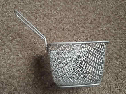Photo of free Small wire frying basket (Barnsley old town S75) #1