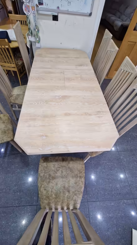 Photo of free Extending dining table (Hertsmere WD6) #2