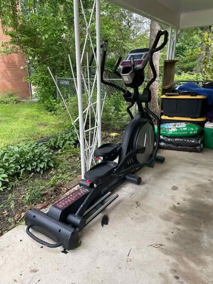 Photo of free Sole E95 Elliptical (College Park) #1