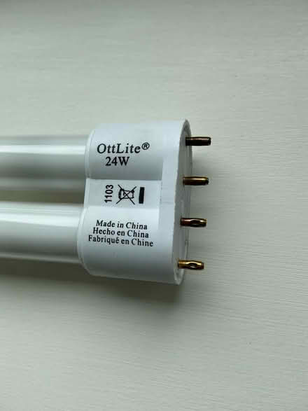 Photo of free OttLite double fluorescent tube (Weybridge KT13) #1