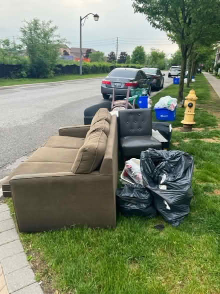 Photo of free Curb alert (Markham) #1